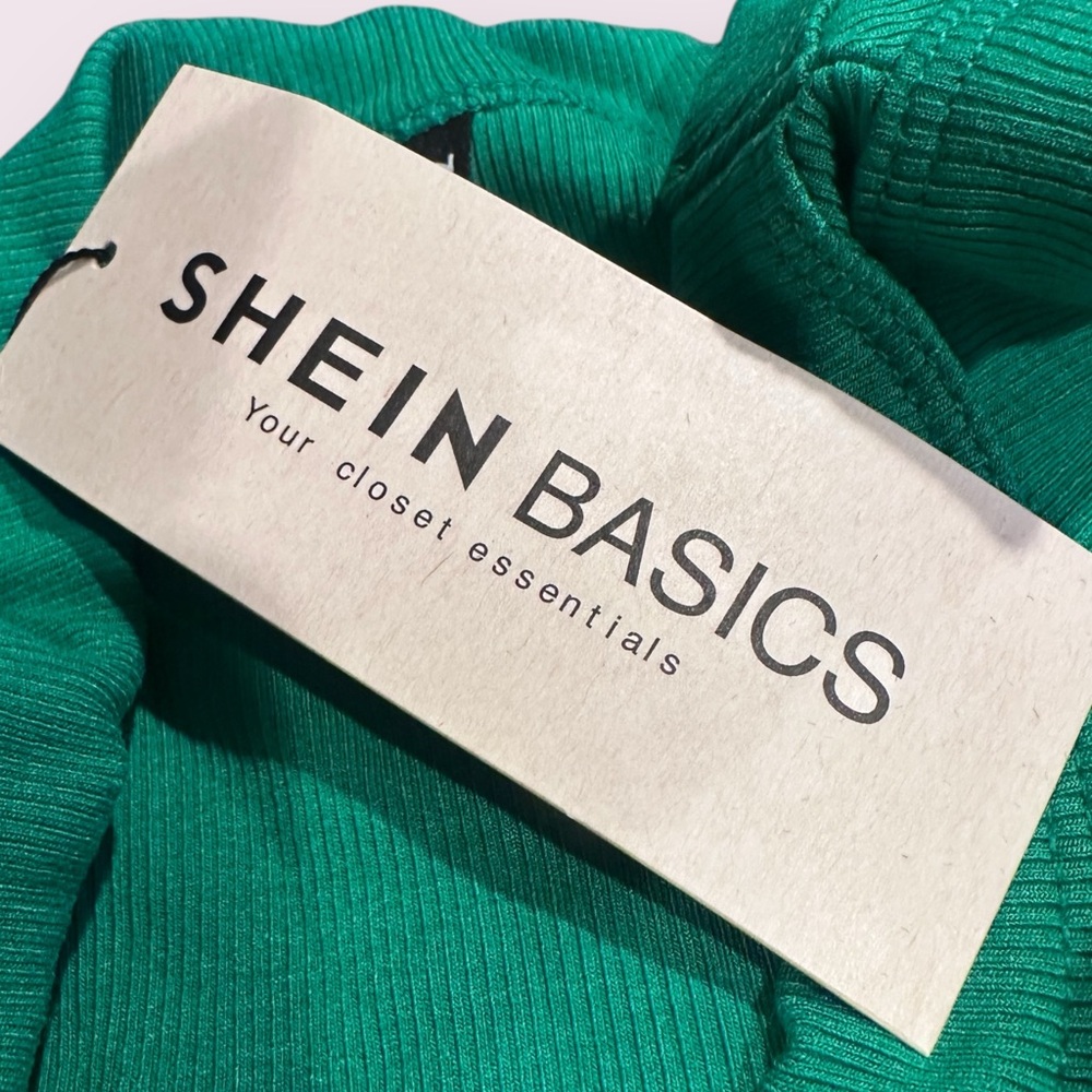 NWT Women's SHEIN Basics Emerald Green Ribbed Tank Top Size Large - Picture 5 of 7